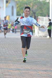 BIB: 3614
                            <button type="button" onclick="openModal(6419413)" class="btn btn-primary btn-sm float-right btn-popup" data-toggle="modal" data-target=".modal-high-quality">
                        <i class="fas fa-shopping-cart"></i> Add to Cart
                    </button>
                                            <button type="button" onclick="isThisMe(6419413, true)" class="btn btn-success btn-sm float-right btn-popup btn-isme hidden" data-toggle="tooltip" data-placement="bottom" title="นี่คือรูปของคุณใช่ไหม คลิกที่นี่เพื่อเอาเข้าอัลบั้ม">
                        <i class="fas fa-plus"></i> Add to album
                    </button>
                    <button type="button" onclick="isThisMe(6419413, false)" class="btn btn-warning btn-sm float-right btn-popup btn-isnotme hidden">
                        <i class="fas fa-ban"></i> Remove from album
                    </button>