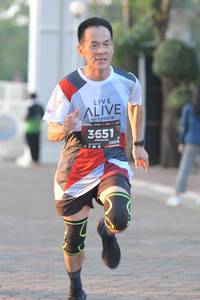 BIB: 3651, 124
                            <button type="button" onclick="openModal(6414460)" class="btn btn-primary btn-sm float-right btn-popup" data-toggle="modal" data-target=".modal-high-quality">
                        <i class="fas fa-shopping-cart"></i> Add to Cart
                    </button>
                                            <button type="button" onclick="isThisMe(6414460, true)" class="btn btn-success btn-sm float-right btn-popup btn-isme hidden" data-toggle="tooltip" data-placement="bottom" title="นี่คือรูปของคุณใช่ไหม คลิกที่นี่เพื่อเอาเข้าอัลบั้ม">
                        <i class="fas fa-plus"></i> Add to album
                    </button>
                    <button type="button" onclick="isThisMe(6414460, false)" class="btn btn-warning btn-sm float-right btn-popup btn-isnotme hidden">
                        <i class="fas fa-ban"></i> Remove from album
                    </button>