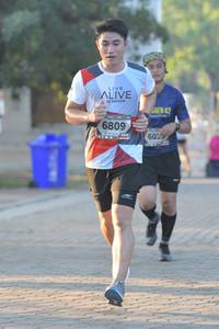 BIB: 6809, 607
                            <button type="button" onclick="openModal(6452981)" class="btn btn-primary btn-sm float-right btn-popup" data-toggle="modal" data-target=".modal-high-quality">
                        <i class="fas fa-shopping-cart"></i> Add to Cart
                    </button>
                                            <button type="button" onclick="isThisMe(6452981, true)" class="btn btn-success btn-sm float-right btn-popup btn-isme hidden" data-toggle="tooltip" data-placement="bottom" title="นี่คือรูปของคุณใช่ไหม คลิกที่นี่เพื่อเอาเข้าอัลบั้ม">
                        <i class="fas fa-plus"></i> Add to album
                    </button>
                    <button type="button" onclick="isThisMe(6452981, false)" class="btn btn-warning btn-sm float-right btn-popup btn-isnotme hidden">
                        <i class="fas fa-ban"></i> Remove from album
                    </button>