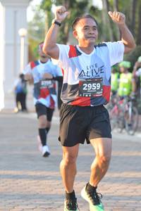 BIB: 2959, 123
                            <button type="button" onclick="openModal(6448050)" class="btn btn-primary btn-sm float-right btn-popup" data-toggle="modal" data-target=".modal-high-quality">
                        <i class="fas fa-shopping-cart"></i> Add to Cart
                    </button>
                                            <button type="button" onclick="isThisMe(6448050, true)" class="btn btn-success btn-sm float-right btn-popup btn-isme hidden" data-toggle="tooltip" data-placement="bottom" title="นี่คือรูปของคุณใช่ไหม คลิกที่นี่เพื่อเอาเข้าอัลบั้ม">
                        <i class="fas fa-plus"></i> Add to album
                    </button>
                    <button type="button" onclick="isThisMe(6448050, false)" class="btn btn-warning btn-sm float-right btn-popup btn-isnotme hidden">
                        <i class="fas fa-ban"></i> Remove from album
                    </button>