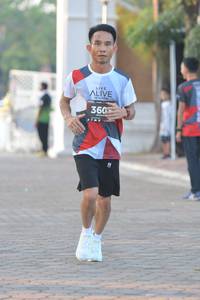 BIB: 360
                            <button type="button" onclick="openModal(6425513)" class="btn btn-primary btn-sm float-right btn-popup" data-toggle="modal" data-target=".modal-high-quality">
                        <i class="fas fa-shopping-cart"></i> Add to Cart
                    </button>
                                            <button type="button" onclick="isThisMe(6425513, true)" class="btn btn-success btn-sm float-right btn-popup btn-isme hidden" data-toggle="tooltip" data-placement="bottom" title="นี่คือรูปของคุณใช่ไหม คลิกที่นี่เพื่อเอาเข้าอัลบั้ม">
                        <i class="fas fa-plus"></i> Add to album
                    </button>
                    <button type="button" onclick="isThisMe(6425513, false)" class="btn btn-warning btn-sm float-right btn-popup btn-isnotme hidden">
                        <i class="fas fa-ban"></i> Remove from album
                    </button>