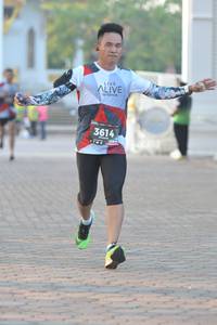 BIB: 3614
                            <button type="button" onclick="openModal(6419503)" class="btn btn-primary btn-sm float-right btn-popup" data-toggle="modal" data-target=".modal-high-quality">
                        <i class="fas fa-shopping-cart"></i> Add to Cart
                    </button>
                                            <button type="button" onclick="isThisMe(6419503, true)" class="btn btn-success btn-sm float-right btn-popup btn-isme hidden" data-toggle="tooltip" data-placement="bottom" title="นี่คือรูปของคุณใช่ไหม คลิกที่นี่เพื่อเอาเข้าอัลบั้ม">
                        <i class="fas fa-plus"></i> Add to album
                    </button>
                    <button type="button" onclick="isThisMe(6419503, false)" class="btn btn-warning btn-sm float-right btn-popup btn-isnotme hidden">
                        <i class="fas fa-ban"></i> Remove from album
                    </button>