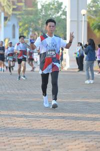 BIB: 3728
                            <button type="button" onclick="openModal(6449658)" class="btn btn-primary btn-sm float-right btn-popup" data-toggle="modal" data-target=".modal-high-quality">
                        <i class="fas fa-shopping-cart"></i> Add to Cart
                    </button>
                                            <button type="button" onclick="isThisMe(6449658, true)" class="btn btn-success btn-sm float-right btn-popup btn-isme hidden" data-toggle="tooltip" data-placement="bottom" title="นี่คือรูปของคุณใช่ไหม คลิกที่นี่เพื่อเอาเข้าอัลบั้ม">
                        <i class="fas fa-plus"></i> Add to album
                    </button>
                    <button type="button" onclick="isThisMe(6449658, false)" class="btn btn-warning btn-sm float-right btn-popup btn-isnotme hidden">
                        <i class="fas fa-ban"></i> Remove from album
                    </button>