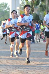 BIB: 3776, 2031
                            <button type="button" onclick="openModal(6451151)" class="btn btn-primary btn-sm float-right btn-popup" data-toggle="modal" data-target=".modal-high-quality">
                        <i class="fas fa-shopping-cart"></i> Add to Cart
                    </button>
                                            <button type="button" onclick="isThisMe(6451151, true)" class="btn btn-success btn-sm float-right btn-popup btn-isme hidden" data-toggle="tooltip" data-placement="bottom" title="นี่คือรูปของคุณใช่ไหม คลิกที่นี่เพื่อเอาเข้าอัลบั้ม">
                        <i class="fas fa-plus"></i> Add to album
                    </button>
                    <button type="button" onclick="isThisMe(6451151, false)" class="btn btn-warning btn-sm float-right btn-popup btn-isnotme hidden">
                        <i class="fas fa-ban"></i> Remove from album
                    </button>