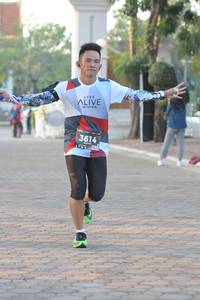 BIB: 3614
                            <button type="button" onclick="openModal(6419660)" class="btn btn-primary btn-sm float-right btn-popup" data-toggle="modal" data-target=".modal-high-quality">
                        <i class="fas fa-shopping-cart"></i> Add to Cart
                    </button>
                                            <button type="button" onclick="isThisMe(6419660, true)" class="btn btn-success btn-sm float-right btn-popup btn-isme hidden" data-toggle="tooltip" data-placement="bottom" title="นี่คือรูปของคุณใช่ไหม คลิกที่นี่เพื่อเอาเข้าอัลบั้ม">
                        <i class="fas fa-plus"></i> Add to album
                    </button>
                    <button type="button" onclick="isThisMe(6419660, false)" class="btn btn-warning btn-sm float-right btn-popup btn-isnotme hidden">
                        <i class="fas fa-ban"></i> Remove from album
                    </button>