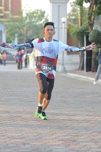 BIB: 3614
                            <button type="button" onclick="openModal(6419642)" class="btn btn-primary btn-sm float-right btn-popup" data-toggle="modal" data-target=".modal-high-quality">
                        <i class="fas fa-shopping-cart"></i> Add to Cart
                    </button>
                                            <button type="button" onclick="isThisMe(6419642, true)" class="btn btn-success btn-sm float-right btn-popup btn-isme hidden" data-toggle="tooltip" data-placement="bottom" title="นี่คือรูปของคุณใช่ไหม คลิกที่นี่เพื่อเอาเข้าอัลบั้ม">
                        <i class="fas fa-plus"></i> Add to album
                    </button>
                    <button type="button" onclick="isThisMe(6419642, false)" class="btn btn-warning btn-sm float-right btn-popup btn-isnotme hidden">
                        <i class="fas fa-ban"></i> Remove from album
                    </button>