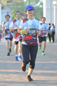 BIB: 3125, 
                            <button type="button" onclick="openModal(6454195)" class="btn btn-primary btn-sm float-right btn-popup" data-toggle="modal" data-target=".modal-high-quality">
                        <i class="fas fa-shopping-cart"></i> Add to Cart
                    </button>
                                            <button type="button" onclick="isThisMe(6454195, true)" class="btn btn-success btn-sm float-right btn-popup btn-isme hidden" data-toggle="tooltip" data-placement="bottom" title="นี่คือรูปของคุณใช่ไหม คลิกที่นี่เพื่อเอาเข้าอัลบั้ม">
                        <i class="fas fa-plus"></i> Add to album
                    </button>
                    <button type="button" onclick="isThisMe(6454195, false)" class="btn btn-warning btn-sm float-right btn-popup btn-isnotme hidden">
                        <i class="fas fa-ban"></i> Remove from album
                    </button>