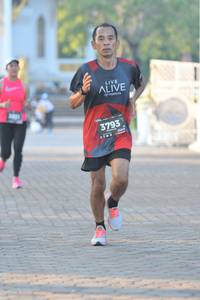 BIB: 3793
                            <button type="button" onclick="openModal(6448384)" class="btn btn-primary btn-sm float-right btn-popup" data-toggle="modal" data-target=".modal-high-quality">
                        <i class="fas fa-shopping-cart"></i> Add to Cart
                    </button>
                                            <button type="button" onclick="isThisMe(6448384, true)" class="btn btn-success btn-sm float-right btn-popup btn-isme hidden" data-toggle="tooltip" data-placement="bottom" title="นี่คือรูปของคุณใช่ไหม คลิกที่นี่เพื่อเอาเข้าอัลบั้ม">
                        <i class="fas fa-plus"></i> Add to album
                    </button>
                    <button type="button" onclick="isThisMe(6448384, false)" class="btn btn-warning btn-sm float-right btn-popup btn-isnotme hidden">
                        <i class="fas fa-ban"></i> Remove from album
                    </button>