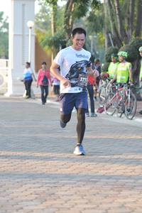 BIB: 3775
                            <button type="button" onclick="openModal(6448208)" class="btn btn-primary btn-sm float-right btn-popup" data-toggle="modal" data-target=".modal-high-quality">
                        <i class="fas fa-shopping-cart"></i> Add to Cart
                    </button>
                                            <button type="button" onclick="isThisMe(6448208, true)" class="btn btn-success btn-sm float-right btn-popup btn-isme hidden" data-toggle="tooltip" data-placement="bottom" title="นี่คือรูปของคุณใช่ไหม คลิกที่นี่เพื่อเอาเข้าอัลบั้ม">
                        <i class="fas fa-plus"></i> Add to album
                    </button>
                    <button type="button" onclick="isThisMe(6448208, false)" class="btn btn-warning btn-sm float-right btn-popup btn-isnotme hidden">
                        <i class="fas fa-ban"></i> Remove from album
                    </button>