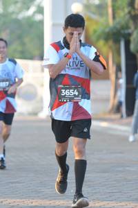 BIB: 3654
                            <button type="button" onclick="openModal(6446499)" class="btn btn-primary btn-sm float-right btn-popup" data-toggle="modal" data-target=".modal-high-quality">
                        <i class="fas fa-shopping-cart"></i> Add to Cart
                    </button>
                                            <button type="button" onclick="isThisMe(6446499, true)" class="btn btn-success btn-sm float-right btn-popup btn-isme hidden" data-toggle="tooltip" data-placement="bottom" title="นี่คือรูปของคุณใช่ไหม คลิกที่นี่เพื่อเอาเข้าอัลบั้ม">
                        <i class="fas fa-plus"></i> Add to album
                    </button>
                    <button type="button" onclick="isThisMe(6446499, false)" class="btn btn-warning btn-sm float-right btn-popup btn-isnotme hidden">
                        <i class="fas fa-ban"></i> Remove from album
                    </button>