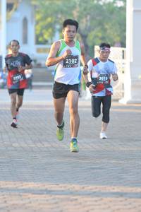 BIB: 2102, 3793, 3619
                            <button type="button" onclick="openModal(6448301)" class="btn btn-primary btn-sm float-right btn-popup" data-toggle="modal" data-target=".modal-high-quality">
                        <i class="fas fa-shopping-cart"></i> Add to Cart
                    </button>
                                            <button type="button" onclick="isThisMe(6448301, true)" class="btn btn-success btn-sm float-right btn-popup btn-isme hidden" data-toggle="tooltip" data-placement="bottom" title="นี่คือรูปของคุณใช่ไหม คลิกที่นี่เพื่อเอาเข้าอัลบั้ม">
                        <i class="fas fa-plus"></i> Add to album
                    </button>
                    <button type="button" onclick="isThisMe(6448301, false)" class="btn btn-warning btn-sm float-right btn-popup btn-isnotme hidden">
                        <i class="fas fa-ban"></i> Remove from album
                    </button>