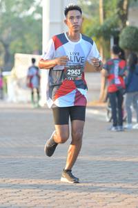 BIB: 2963
                            <button type="button" onclick="openModal(6448798)" class="btn btn-primary btn-sm float-right btn-popup" data-toggle="modal" data-target=".modal-high-quality">
                        <i class="fas fa-shopping-cart"></i> Add to Cart
                    </button>
                                            <button type="button" onclick="isThisMe(6448798, true)" class="btn btn-success btn-sm float-right btn-popup btn-isme hidden" data-toggle="tooltip" data-placement="bottom" title="นี่คือรูปของคุณใช่ไหม คลิกที่นี่เพื่อเอาเข้าอัลบั้ม">
                        <i class="fas fa-plus"></i> Add to album
                    </button>
                    <button type="button" onclick="isThisMe(6448798, false)" class="btn btn-warning btn-sm float-right btn-popup btn-isnotme hidden">
                        <i class="fas fa-ban"></i> Remove from album
                    </button>