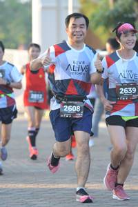 BIB: 2639, 2812, 2608, 128
                            <button type="button" onclick="openModal(6454167)" class="btn btn-primary btn-sm float-right btn-popup" data-toggle="modal" data-target=".modal-high-quality">
                        <i class="fas fa-shopping-cart"></i> Add to Cart
                    </button>
                                            <button type="button" onclick="isThisMe(6454167, true)" class="btn btn-success btn-sm float-right btn-popup btn-isme hidden" data-toggle="tooltip" data-placement="bottom" title="นี่คือรูปของคุณใช่ไหม คลิกที่นี่เพื่อเอาเข้าอัลบั้ม">
                        <i class="fas fa-plus"></i> Add to album
                    </button>
                    <button type="button" onclick="isThisMe(6454167, false)" class="btn btn-warning btn-sm float-right btn-popup btn-isnotme hidden">
                        <i class="fas fa-ban"></i> Remove from album
                    </button>