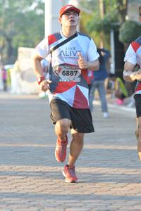 BIB: 6887
                            <button type="button" onclick="openModal(6453686)" class="btn btn-primary btn-sm float-right btn-popup" data-toggle="modal" data-target=".modal-high-quality">
                        <i class="fas fa-shopping-cart"></i> Add to Cart
                    </button>
                                            <button type="button" onclick="isThisMe(6453686, true)" class="btn btn-success btn-sm float-right btn-popup btn-isme hidden" data-toggle="tooltip" data-placement="bottom" title="นี่คือรูปของคุณใช่ไหม คลิกที่นี่เพื่อเอาเข้าอัลบั้ม">
                        <i class="fas fa-plus"></i> Add to album
                    </button>
                    <button type="button" onclick="isThisMe(6453686, false)" class="btn btn-warning btn-sm float-right btn-popup btn-isnotme hidden">
                        <i class="fas fa-ban"></i> Remove from album
                    </button>