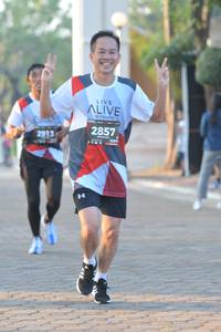 BIB: 2857, 2913
                            <button type="button" onclick="openModal(6446522)" class="btn btn-primary btn-sm float-right btn-popup" data-toggle="modal" data-target=".modal-high-quality">
                        <i class="fas fa-shopping-cart"></i> Add to Cart
                    </button>
                                            <button type="button" onclick="isThisMe(6446522, true)" class="btn btn-success btn-sm float-right btn-popup btn-isme hidden" data-toggle="tooltip" data-placement="bottom" title="นี่คือรูปของคุณใช่ไหม คลิกที่นี่เพื่อเอาเข้าอัลบั้ม">
                        <i class="fas fa-plus"></i> Add to album
                    </button>
                    <button type="button" onclick="isThisMe(6446522, false)" class="btn btn-warning btn-sm float-right btn-popup btn-isnotme hidden">
                        <i class="fas fa-ban"></i> Remove from album
                    </button>