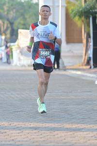 BIB: 3682
                            <button type="button" onclick="openModal(6446740)" class="btn btn-primary btn-sm float-right btn-popup" data-toggle="modal" data-target=".modal-high-quality">
                        <i class="fas fa-shopping-cart"></i> Add to Cart
                    </button>
                                            <button type="button" onclick="isThisMe(6446740, true)" class="btn btn-success btn-sm float-right btn-popup btn-isme hidden" data-toggle="tooltip" data-placement="bottom" title="นี่คือรูปของคุณใช่ไหม คลิกที่นี่เพื่อเอาเข้าอัลบั้ม">
                        <i class="fas fa-plus"></i> Add to album
                    </button>
                    <button type="button" onclick="isThisMe(6446740, false)" class="btn btn-warning btn-sm float-right btn-popup btn-isnotme hidden">
                        <i class="fas fa-ban"></i> Remove from album
                    </button>