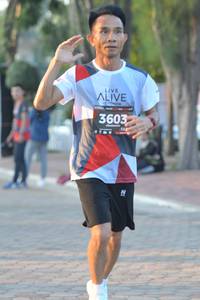 BIB: 3603
                            <button type="button" onclick="openModal(6425570)" class="btn btn-primary btn-sm float-right btn-popup" data-toggle="modal" data-target=".modal-high-quality">
                        <i class="fas fa-shopping-cart"></i> Add to Cart
                    </button>
                                            <button type="button" onclick="isThisMe(6425570, true)" class="btn btn-success btn-sm float-right btn-popup btn-isme hidden" data-toggle="tooltip" data-placement="bottom" title="นี่คือรูปของคุณใช่ไหม คลิกที่นี่เพื่อเอาเข้าอัลบั้ม">
                        <i class="fas fa-plus"></i> Add to album
                    </button>
                    <button type="button" onclick="isThisMe(6425570, false)" class="btn btn-warning btn-sm float-right btn-popup btn-isnotme hidden">
                        <i class="fas fa-ban"></i> Remove from album
                    </button>