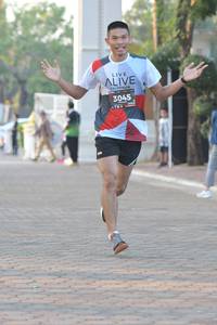 BIB: 3045
                            <button type="button" onclick="openModal(6421423)" class="btn btn-primary btn-sm float-right btn-popup" data-toggle="modal" data-target=".modal-high-quality">
                        <i class="fas fa-shopping-cart"></i> Add to Cart
                    </button>
                                            <button type="button" onclick="isThisMe(6421423, true)" class="btn btn-success btn-sm float-right btn-popup btn-isme hidden" data-toggle="tooltip" data-placement="bottom" title="นี่คือรูปของคุณใช่ไหม คลิกที่นี่เพื่อเอาเข้าอัลบั้ม">
                        <i class="fas fa-plus"></i> Add to album
                    </button>
                    <button type="button" onclick="isThisMe(6421423, false)" class="btn btn-warning btn-sm float-right btn-popup btn-isnotme hidden">
                        <i class="fas fa-ban"></i> Remove from album
                    </button>