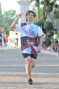 BIB: 2100
                            <button type="button" onclick="openModal(6454282)" class="btn btn-primary btn-sm float-right btn-popup" data-toggle="modal" data-target=".modal-high-quality">
                        <i class="fas fa-shopping-cart"></i> Add to Cart
                    </button>
                                            <button type="button" onclick="isThisMe(6454282, true)" class="btn btn-success btn-sm float-right btn-popup btn-isme hidden" data-toggle="tooltip" data-placement="bottom" title="นี่คือรูปของคุณใช่ไหม คลิกที่นี่เพื่อเอาเข้าอัลบั้ม">
                        <i class="fas fa-plus"></i> Add to album
                    </button>
                    <button type="button" onclick="isThisMe(6454282, false)" class="btn btn-warning btn-sm float-right btn-popup btn-isnotme hidden">
                        <i class="fas fa-ban"></i> Remove from album
                    </button>