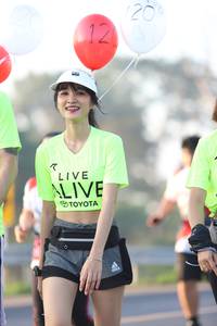 BIB: 
                            <button type="button" onclick="openModal(6514165)" class="btn btn-primary btn-sm float-right btn-popup" data-toggle="modal" data-target=".modal-high-quality">
                        <i class="fas fa-shopping-cart"></i> Add to Cart
                    </button>
                                            <button type="button" onclick="isThisMe(6514165, true)" class="btn btn-success btn-sm float-right btn-popup btn-isme hidden" data-toggle="tooltip" data-placement="bottom" title="นี่คือรูปของคุณใช่ไหม คลิกที่นี่เพื่อเอาเข้าอัลบั้ม">
                        <i class="fas fa-plus"></i> Add to album
                    </button>
                    <button type="button" onclick="isThisMe(6514165, false)" class="btn btn-warning btn-sm float-right btn-popup btn-isnotme hidden">
                        <i class="fas fa-ban"></i> Remove from album
                    </button>