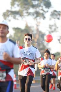 BIB: 611, 7887
                            <button type="button" onclick="openModal(6513974)" class="btn btn-primary btn-sm float-right btn-popup" data-toggle="modal" data-target=".modal-high-quality">
                        <i class="fas fa-shopping-cart"></i> Add to Cart
                    </button>
                                            <button type="button" onclick="isThisMe(6513974, true)" class="btn btn-success btn-sm float-right btn-popup btn-isme hidden" data-toggle="tooltip" data-placement="bottom" title="นี่คือรูปของคุณใช่ไหม คลิกที่นี่เพื่อเอาเข้าอัลบั้ม">
                        <i class="fas fa-plus"></i> Add to album
                    </button>
                    <button type="button" onclick="isThisMe(6513974, false)" class="btn btn-warning btn-sm float-right btn-popup btn-isnotme hidden">
                        <i class="fas fa-ban"></i> Remove from album
                    </button>