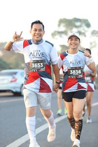 BIB: 3653, 3836
                            <button type="button" onclick="openModal(6455358)" class="btn btn-primary btn-sm float-right btn-popup" data-toggle="modal" data-target=".modal-high-quality">
                        <i class="fas fa-shopping-cart"></i> Add to Cart
                    </button>
                                            <button type="button" onclick="isThisMe(6455358, true)" class="btn btn-success btn-sm float-right btn-popup btn-isme hidden" data-toggle="tooltip" data-placement="bottom" title="นี่คือรูปของคุณใช่ไหม คลิกที่นี่เพื่อเอาเข้าอัลบั้ม">
                        <i class="fas fa-plus"></i> Add to album
                    </button>
                    <button type="button" onclick="isThisMe(6455358, false)" class="btn btn-warning btn-sm float-right btn-popup btn-isnotme hidden">
                        <i class="fas fa-ban"></i> Remove from album
                    </button>