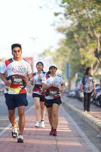 BIB: 3039, 3807
                            <button type="button" onclick="openModal(6514543)" class="btn btn-primary btn-sm float-right btn-popup" data-toggle="modal" data-target=".modal-high-quality">
                        <i class="fas fa-shopping-cart"></i> Add to Cart
                    </button>
                                            <button type="button" onclick="isThisMe(6514543, true)" class="btn btn-success btn-sm float-right btn-popup btn-isme hidden" data-toggle="tooltip" data-placement="bottom" title="นี่คือรูปของคุณใช่ไหม คลิกที่นี่เพื่อเอาเข้าอัลบั้ม">
                        <i class="fas fa-plus"></i> Add to album
                    </button>
                    <button type="button" onclick="isThisMe(6514543, false)" class="btn btn-warning btn-sm float-right btn-popup btn-isnotme hidden">
                        <i class="fas fa-ban"></i> Remove from album
                    </button>