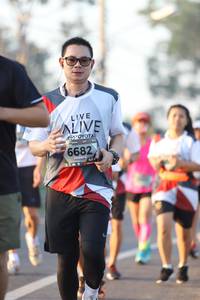 BIB: 6682
                            <button type="button" onclick="openModal(6513838)" class="btn btn-primary btn-sm float-right btn-popup" data-toggle="modal" data-target=".modal-high-quality">
                        <i class="fas fa-shopping-cart"></i> Add to Cart
                    </button>
                                            <button type="button" onclick="isThisMe(6513838, true)" class="btn btn-success btn-sm float-right btn-popup btn-isme hidden" data-toggle="tooltip" data-placement="bottom" title="นี่คือรูปของคุณใช่ไหม คลิกที่นี่เพื่อเอาเข้าอัลบั้ม">
                        <i class="fas fa-plus"></i> Add to album
                    </button>
                    <button type="button" onclick="isThisMe(6513838, false)" class="btn btn-warning btn-sm float-right btn-popup btn-isnotme hidden">
                        <i class="fas fa-ban"></i> Remove from album
                    </button>