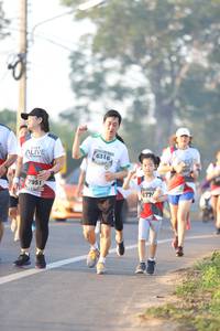 BIB: 6316, 7951, 677
                            <button type="button" onclick="openModal(6513753)" class="btn btn-primary btn-sm float-right btn-popup" data-toggle="modal" data-target=".modal-high-quality">
                        <i class="fas fa-shopping-cart"></i> Add to Cart
                    </button>
                                            <button type="button" onclick="isThisMe(6513753, true)" class="btn btn-success btn-sm float-right btn-popup btn-isme hidden" data-toggle="tooltip" data-placement="bottom" title="นี่คือรูปของคุณใช่ไหม คลิกที่นี่เพื่อเอาเข้าอัลบั้ม">
                        <i class="fas fa-plus"></i> Add to album
                    </button>
                    <button type="button" onclick="isThisMe(6513753, false)" class="btn btn-warning btn-sm float-right btn-popup btn-isnotme hidden">
                        <i class="fas fa-ban"></i> Remove from album
                    </button>