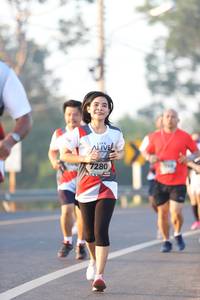 BIB: 7280
                            <button type="button" onclick="openModal(6513635)" class="btn btn-primary btn-sm float-right btn-popup" data-toggle="modal" data-target=".modal-high-quality">
                        <i class="fas fa-shopping-cart"></i> Add to Cart
                    </button>
                                            <button type="button" onclick="isThisMe(6513635, true)" class="btn btn-success btn-sm float-right btn-popup btn-isme hidden" data-toggle="tooltip" data-placement="bottom" title="นี่คือรูปของคุณใช่ไหม คลิกที่นี่เพื่อเอาเข้าอัลบั้ม">
                        <i class="fas fa-plus"></i> Add to album
                    </button>
                    <button type="button" onclick="isThisMe(6513635, false)" class="btn btn-warning btn-sm float-right btn-popup btn-isnotme hidden">
                        <i class="fas fa-ban"></i> Remove from album
                    </button>