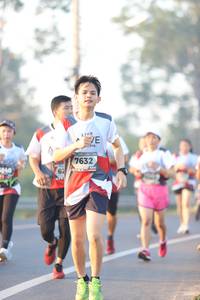 BIB: 7632, 840
                            <button type="button" onclick="openModal(6455834)" class="btn btn-primary btn-sm float-right btn-popup" data-toggle="modal" data-target=".modal-high-quality">
                        <i class="fas fa-shopping-cart"></i> Add to Cart
                    </button>
                                            <button type="button" onclick="isThisMe(6455834, true)" class="btn btn-success btn-sm float-right btn-popup btn-isme hidden" data-toggle="tooltip" data-placement="bottom" title="นี่คือรูปของคุณใช่ไหม คลิกที่นี่เพื่อเอาเข้าอัลบั้ม">
                        <i class="fas fa-plus"></i> Add to album
                    </button>
                    <button type="button" onclick="isThisMe(6455834, false)" class="btn btn-warning btn-sm float-right btn-popup btn-isnotme hidden">
                        <i class="fas fa-ban"></i> Remove from album
                    </button>