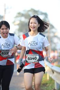 BIB: 633, 6340
                            <button type="button" onclick="openModal(6513533)" class="btn btn-primary btn-sm float-right btn-popup" data-toggle="modal" data-target=".modal-high-quality">
                        <i class="fas fa-shopping-cart"></i> Add to Cart
                    </button>
                                            <button type="button" onclick="isThisMe(6513533, true)" class="btn btn-success btn-sm float-right btn-popup btn-isme hidden" data-toggle="tooltip" data-placement="bottom" title="นี่คือรูปของคุณใช่ไหม คลิกที่นี่เพื่อเอาเข้าอัลบั้ม">
                        <i class="fas fa-plus"></i> Add to album
                    </button>
                    <button type="button" onclick="isThisMe(6513533, false)" class="btn btn-warning btn-sm float-right btn-popup btn-isnotme hidden">
                        <i class="fas fa-ban"></i> Remove from album
                    </button>