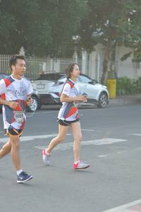 BIB: 6097
                            <button type="button" onclick="openModal(6481126)" class="btn btn-primary btn-sm float-right btn-popup" data-toggle="modal" data-target=".modal-high-quality">
                        <i class="fas fa-shopping-cart"></i> Add to Cart
                    </button>
                                            <button type="button" onclick="isThisMe(6481126, true)" class="btn btn-success btn-sm float-right btn-popup btn-isme hidden" data-toggle="tooltip" data-placement="bottom" title="นี่คือรูปของคุณใช่ไหม คลิกที่นี่เพื่อเอาเข้าอัลบั้ม">
                        <i class="fas fa-plus"></i> Add to album
                    </button>
                    <button type="button" onclick="isThisMe(6481126, false)" class="btn btn-warning btn-sm float-right btn-popup btn-isnotme hidden">
                        <i class="fas fa-ban"></i> Remove from album
                    </button>