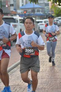 BIB: 2167, 128, 2060
                            <button type="button" onclick="openModal(6479496)" class="btn btn-primary btn-sm float-right btn-popup" data-toggle="modal" data-target=".modal-high-quality">
                        <i class="fas fa-shopping-cart"></i> Add to Cart
                    </button>
                                            <button type="button" onclick="isThisMe(6479496, true)" class="btn btn-success btn-sm float-right btn-popup btn-isme hidden" data-toggle="tooltip" data-placement="bottom" title="นี่คือรูปของคุณใช่ไหม คลิกที่นี่เพื่อเอาเข้าอัลบั้ม">
                        <i class="fas fa-plus"></i> Add to album
                    </button>
                    <button type="button" onclick="isThisMe(6479496, false)" class="btn btn-warning btn-sm float-right btn-popup btn-isnotme hidden">
                        <i class="fas fa-ban"></i> Remove from album
                    </button>