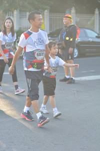 BIB: 6351, 6811
                            <button type="button" onclick="openModal(6481165)" class="btn btn-primary btn-sm float-right btn-popup" data-toggle="modal" data-target=".modal-high-quality">
                        <i class="fas fa-shopping-cart"></i> Add to Cart
                    </button>
                                            <button type="button" onclick="isThisMe(6481165, true)" class="btn btn-success btn-sm float-right btn-popup btn-isme hidden" data-toggle="tooltip" data-placement="bottom" title="นี่คือรูปของคุณใช่ไหม คลิกที่นี่เพื่อเอาเข้าอัลบั้ม">
                        <i class="fas fa-plus"></i> Add to album
                    </button>
                    <button type="button" onclick="isThisMe(6481165, false)" class="btn btn-warning btn-sm float-right btn-popup btn-isnotme hidden">
                        <i class="fas fa-ban"></i> Remove from album
                    </button>