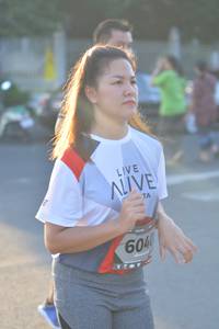 BIB: 600
                            <button type="button" onclick="openModal(6480877)" class="btn btn-primary btn-sm float-right btn-popup" data-toggle="modal" data-target=".modal-high-quality">
                        <i class="fas fa-shopping-cart"></i> Add to Cart
                    </button>
                                            <button type="button" onclick="isThisMe(6480877, true)" class="btn btn-success btn-sm float-right btn-popup btn-isme hidden" data-toggle="tooltip" data-placement="bottom" title="นี่คือรูปของคุณใช่ไหม คลิกที่นี่เพื่อเอาเข้าอัลบั้ม">
                        <i class="fas fa-plus"></i> Add to album
                    </button>
                    <button type="button" onclick="isThisMe(6480877, false)" class="btn btn-warning btn-sm float-right btn-popup btn-isnotme hidden">
                        <i class="fas fa-ban"></i> Remove from album
                    </button>