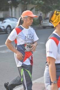 BIB: 762
                            <button type="button" onclick="openModal(6481033)" class="btn btn-primary btn-sm float-right btn-popup" data-toggle="modal" data-target=".modal-high-quality">
                        <i class="fas fa-shopping-cart"></i> Add to Cart
                    </button>
                                            <button type="button" onclick="isThisMe(6481033, true)" class="btn btn-success btn-sm float-right btn-popup btn-isme hidden" data-toggle="tooltip" data-placement="bottom" title="นี่คือรูปของคุณใช่ไหม คลิกที่นี่เพื่อเอาเข้าอัลบั้ม">
                        <i class="fas fa-plus"></i> Add to album
                    </button>
                    <button type="button" onclick="isThisMe(6481033, false)" class="btn btn-warning btn-sm float-right btn-popup btn-isnotme hidden">
                        <i class="fas fa-ban"></i> Remove from album
                    </button>