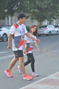 BIB: 623, 6342
                            <button type="button" onclick="openModal(6481139)" class="btn btn-primary btn-sm float-right btn-popup" data-toggle="modal" data-target=".modal-high-quality">
                        <i class="fas fa-shopping-cart"></i> Add to Cart
                    </button>
                                            <button type="button" onclick="isThisMe(6481139, true)" class="btn btn-success btn-sm float-right btn-popup btn-isme hidden" data-toggle="tooltip" data-placement="bottom" title="นี่คือรูปของคุณใช่ไหม คลิกที่นี่เพื่อเอาเข้าอัลบั้ม">
                        <i class="fas fa-plus"></i> Add to album
                    </button>
                    <button type="button" onclick="isThisMe(6481139, false)" class="btn btn-warning btn-sm float-right btn-popup btn-isnotme hidden">
                        <i class="fas fa-ban"></i> Remove from album
                    </button>