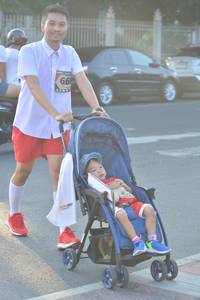 BIB: 
                            <button type="button" onclick="openModal(6481093)" class="btn btn-primary btn-sm float-right btn-popup" data-toggle="modal" data-target=".modal-high-quality">
                        <i class="fas fa-shopping-cart"></i> Add to Cart
                    </button>
                                            <button type="button" onclick="isThisMe(6481093, true)" class="btn btn-success btn-sm float-right btn-popup btn-isme hidden" data-toggle="tooltip" data-placement="bottom" title="นี่คือรูปของคุณใช่ไหม คลิกที่นี่เพื่อเอาเข้าอัลบั้ม">
                        <i class="fas fa-plus"></i> Add to album
                    </button>
                    <button type="button" onclick="isThisMe(6481093, false)" class="btn btn-warning btn-sm float-right btn-popup btn-isnotme hidden">
                        <i class="fas fa-ban"></i> Remove from album
                    </button>