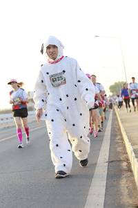 BIB: 6125
                            <button type="button" onclick="openModal(6423243)" class="btn btn-primary btn-sm float-right btn-popup" data-toggle="modal" data-target=".modal-high-quality">
                        <i class="fas fa-shopping-cart"></i> Add to Cart
                    </button>
                                            <button type="button" onclick="isThisMe(6423243, true)" class="btn btn-success btn-sm float-right btn-popup btn-isme hidden" data-toggle="tooltip" data-placement="bottom" title="นี่คือรูปของคุณใช่ไหม คลิกที่นี่เพื่อเอาเข้าอัลบั้ม">
                        <i class="fas fa-plus"></i> Add to album
                    </button>
                    <button type="button" onclick="isThisMe(6423243, false)" class="btn btn-warning btn-sm float-right btn-popup btn-isnotme hidden">
                        <i class="fas fa-ban"></i> Remove from album
                    </button>