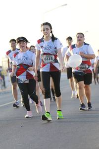 BIB: 6315, 7993
                            <button type="button" onclick="openModal(6424346)" class="btn btn-primary btn-sm float-right btn-popup" data-toggle="modal" data-target=".modal-high-quality">
                        <i class="fas fa-shopping-cart"></i> Add to Cart
                    </button>
                                            <button type="button" onclick="isThisMe(6424346, true)" class="btn btn-success btn-sm float-right btn-popup btn-isme hidden" data-toggle="tooltip" data-placement="bottom" title="นี่คือรูปของคุณใช่ไหม คลิกที่นี่เพื่อเอาเข้าอัลบั้ม">
                        <i class="fas fa-plus"></i> Add to album
                    </button>
                    <button type="button" onclick="isThisMe(6424346, false)" class="btn btn-warning btn-sm float-right btn-popup btn-isnotme hidden">
                        <i class="fas fa-ban"></i> Remove from album
                    </button>