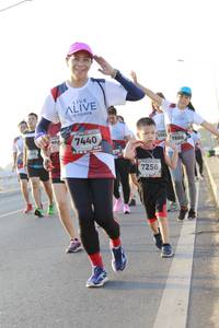 BIB: 7440, 6501, 7866, 178, 7256
                            <button type="button" onclick="openModal(6425115)" class="btn btn-primary btn-sm float-right btn-popup" data-toggle="modal" data-target=".modal-high-quality">
                        <i class="fas fa-shopping-cart"></i> Add to Cart
                    </button>
                                            <button type="button" onclick="isThisMe(6425115, true)" class="btn btn-success btn-sm float-right btn-popup btn-isme hidden" data-toggle="tooltip" data-placement="bottom" title="นี่คือรูปของคุณใช่ไหม คลิกที่นี่เพื่อเอาเข้าอัลบั้ม">
                        <i class="fas fa-plus"></i> Add to album
                    </button>
                    <button type="button" onclick="isThisMe(6425115, false)" class="btn btn-warning btn-sm float-right btn-popup btn-isnotme hidden">
                        <i class="fas fa-ban"></i> Remove from album
                    </button>