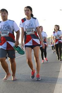 BIB: 6262, 6013
                            <button type="button" onclick="openModal(6425298)" class="btn btn-primary btn-sm float-right btn-popup" data-toggle="modal" data-target=".modal-high-quality">
                        <i class="fas fa-shopping-cart"></i> Add to Cart
                    </button>
                                            <button type="button" onclick="isThisMe(6425298, true)" class="btn btn-success btn-sm float-right btn-popup btn-isme hidden" data-toggle="tooltip" data-placement="bottom" title="นี่คือรูปของคุณใช่ไหม คลิกที่นี่เพื่อเอาเข้าอัลบั้ม">
                        <i class="fas fa-plus"></i> Add to album
                    </button>
                    <button type="button" onclick="isThisMe(6425298, false)" class="btn btn-warning btn-sm float-right btn-popup btn-isnotme hidden">
                        <i class="fas fa-ban"></i> Remove from album
                    </button>