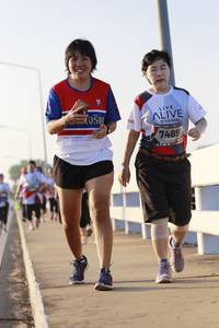 BIB: 7489
                            <button type="button" onclick="openModal(6426165)" class="btn btn-primary btn-sm float-right btn-popup" data-toggle="modal" data-target=".modal-high-quality">
                        <i class="fas fa-shopping-cart"></i> Add to Cart
                    </button>
                                            <button type="button" onclick="isThisMe(6426165, true)" class="btn btn-success btn-sm float-right btn-popup btn-isme hidden" data-toggle="tooltip" data-placement="bottom" title="นี่คือรูปของคุณใช่ไหม คลิกที่นี่เพื่อเอาเข้าอัลบั้ม">
                        <i class="fas fa-plus"></i> Add to album
                    </button>
                    <button type="button" onclick="isThisMe(6426165, false)" class="btn btn-warning btn-sm float-right btn-popup btn-isnotme hidden">
                        <i class="fas fa-ban"></i> Remove from album
                    </button>