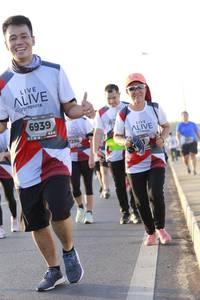 BIB: 6939, 7294
                            <button type="button" onclick="openModal(6425125)" class="btn btn-primary btn-sm float-right btn-popup" data-toggle="modal" data-target=".modal-high-quality">
                        <i class="fas fa-shopping-cart"></i> Add to Cart
                    </button>
                                            <button type="button" onclick="isThisMe(6425125, true)" class="btn btn-success btn-sm float-right btn-popup btn-isme hidden" data-toggle="tooltip" data-placement="bottom" title="นี่คือรูปของคุณใช่ไหม คลิกที่นี่เพื่อเอาเข้าอัลบั้ม">
                        <i class="fas fa-plus"></i> Add to album
                    </button>
                    <button type="button" onclick="isThisMe(6425125, false)" class="btn btn-warning btn-sm float-right btn-popup btn-isnotme hidden">
                        <i class="fas fa-ban"></i> Remove from album
                    </button>