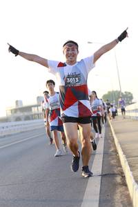 BIB: 3013, 6104
                            <button type="button" onclick="openModal(6423694)" class="btn btn-primary btn-sm float-right btn-popup" data-toggle="modal" data-target=".modal-high-quality">
                        <i class="fas fa-shopping-cart"></i> Add to Cart
                    </button>
                                            <button type="button" onclick="isThisMe(6423694, true)" class="btn btn-success btn-sm float-right btn-popup btn-isme hidden" data-toggle="tooltip" data-placement="bottom" title="นี่คือรูปของคุณใช่ไหม คลิกที่นี่เพื่อเอาเข้าอัลบั้ม">
                        <i class="fas fa-plus"></i> Add to album
                    </button>
                    <button type="button" onclick="isThisMe(6423694, false)" class="btn btn-warning btn-sm float-right btn-popup btn-isnotme hidden">
                        <i class="fas fa-ban"></i> Remove from album
                    </button>