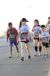 BIB: 6408, 7957, 6359, 6554
                            <button type="button" onclick="openModal(6427086)" class="btn btn-primary btn-sm float-right btn-popup" data-toggle="modal" data-target=".modal-high-quality">
                        <i class="fas fa-shopping-cart"></i> Add to Cart
                    </button>
                                            <button type="button" onclick="isThisMe(6427086, true)" class="btn btn-success btn-sm float-right btn-popup btn-isme hidden" data-toggle="tooltip" data-placement="bottom" title="นี่คือรูปของคุณใช่ไหม คลิกที่นี่เพื่อเอาเข้าอัลบั้ม">
                        <i class="fas fa-plus"></i> Add to album
                    </button>
                    <button type="button" onclick="isThisMe(6427086, false)" class="btn btn-warning btn-sm float-right btn-popup btn-isnotme hidden">
                        <i class="fas fa-ban"></i> Remove from album
                    </button>