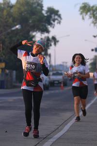 BIB: 3810
                            <button type="button" onclick="openModal(6387045)" class="btn btn-primary btn-sm float-right btn-popup" data-toggle="modal" data-target=".modal-high-quality">
                        <i class="fas fa-shopping-cart"></i> Add to Cart
                    </button>
                                            <button type="button" onclick="isThisMe(6387045, true)" class="btn btn-success btn-sm float-right btn-popup btn-isme hidden" data-toggle="tooltip" data-placement="bottom" title="นี่คือรูปของคุณใช่ไหม คลิกที่นี่เพื่อเอาเข้าอัลบั้ม">
                        <i class="fas fa-plus"></i> Add to album
                    </button>
                    <button type="button" onclick="isThisMe(6387045, false)" class="btn btn-warning btn-sm float-right btn-popup btn-isnotme hidden">
                        <i class="fas fa-ban"></i> Remove from album
                    </button>