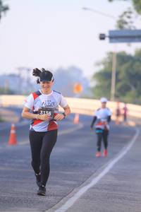 BIB: 3136
                            <button type="button" onclick="openModal(6390918)" class="btn btn-primary btn-sm float-right btn-popup" data-toggle="modal" data-target=".modal-high-quality">
                        <i class="fas fa-shopping-cart"></i> Add to Cart
                    </button>
                                            <button type="button" onclick="isThisMe(6390918, true)" class="btn btn-success btn-sm float-right btn-popup btn-isme hidden" data-toggle="tooltip" data-placement="bottom" title="นี่คือรูปของคุณใช่ไหม คลิกที่นี่เพื่อเอาเข้าอัลบั้ม">
                        <i class="fas fa-plus"></i> Add to album
                    </button>
                    <button type="button" onclick="isThisMe(6390918, false)" class="btn btn-warning btn-sm float-right btn-popup btn-isnotme hidden">
                        <i class="fas fa-ban"></i> Remove from album
                    </button>