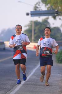 BIB: 3791, 3720
                            <button type="button" onclick="openModal(6389071)" class="btn btn-primary btn-sm float-right btn-popup" data-toggle="modal" data-target=".modal-high-quality">
                        <i class="fas fa-shopping-cart"></i> Add to Cart
                    </button>
                                            <button type="button" onclick="isThisMe(6389071, true)" class="btn btn-success btn-sm float-right btn-popup btn-isme hidden" data-toggle="tooltip" data-placement="bottom" title="นี่คือรูปของคุณใช่ไหม คลิกที่นี่เพื่อเอาเข้าอัลบั้ม">
                        <i class="fas fa-plus"></i> Add to album
                    </button>
                    <button type="button" onclick="isThisMe(6389071, false)" class="btn btn-warning btn-sm float-right btn-popup btn-isnotme hidden">
                        <i class="fas fa-ban"></i> Remove from album
                    </button>